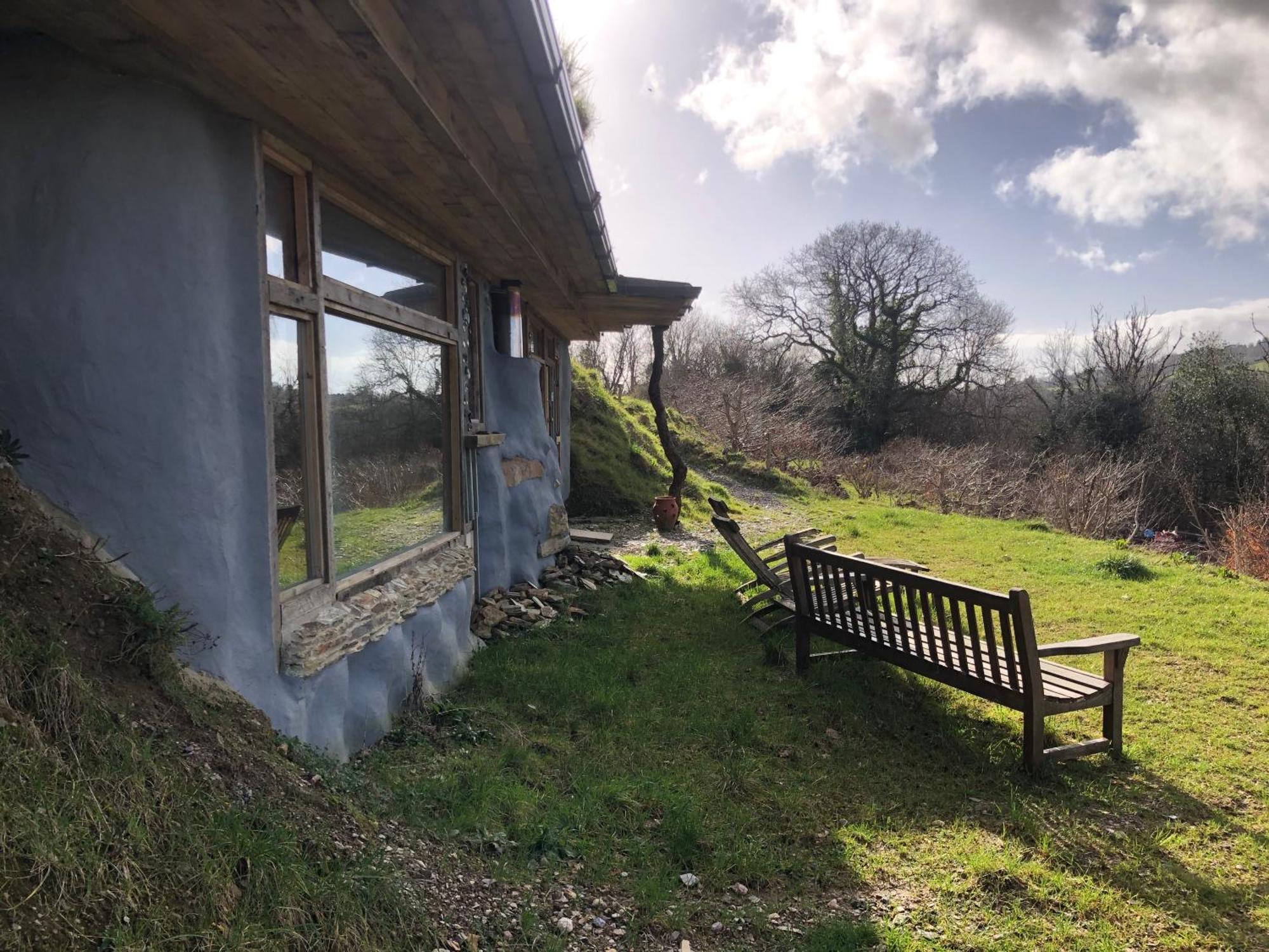 Rabbits 1Or 2 Bedroom Hobbit Style Hillset Earthen Dartmoor Eco Home South Brent Bagian luar foto